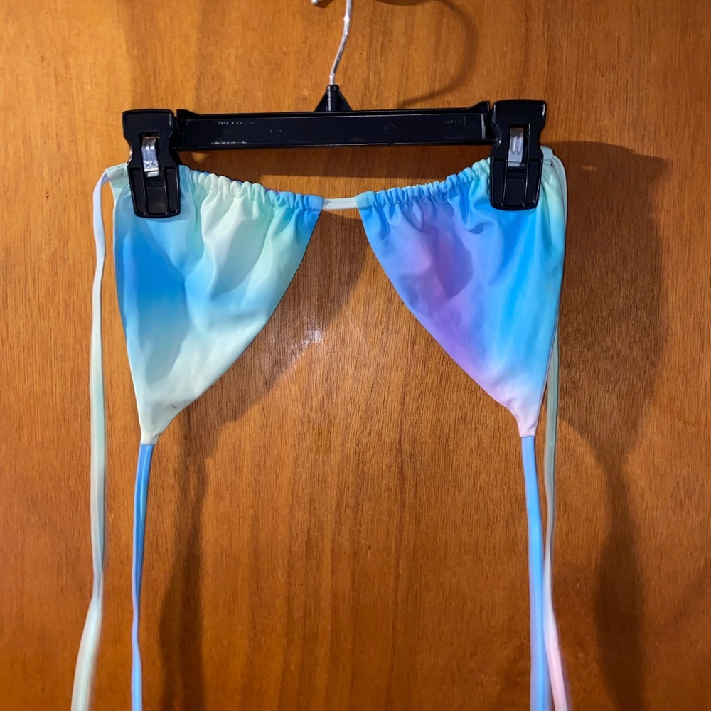 Berry beachy bikini